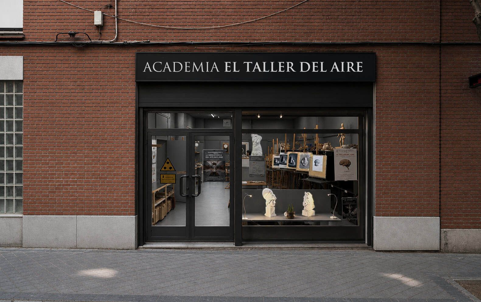 Fachada de El Taller del Aire en Madrid